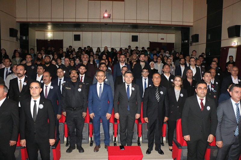 İlçemizde “10 Kasım Atatürk’ü Anma Günü” Dolayısıyla Program Düzenlendi 